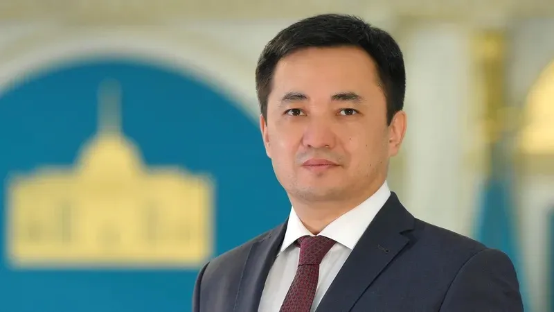 Экс-глава администрации Президента Казахстана избран председателем партии «Әділет»