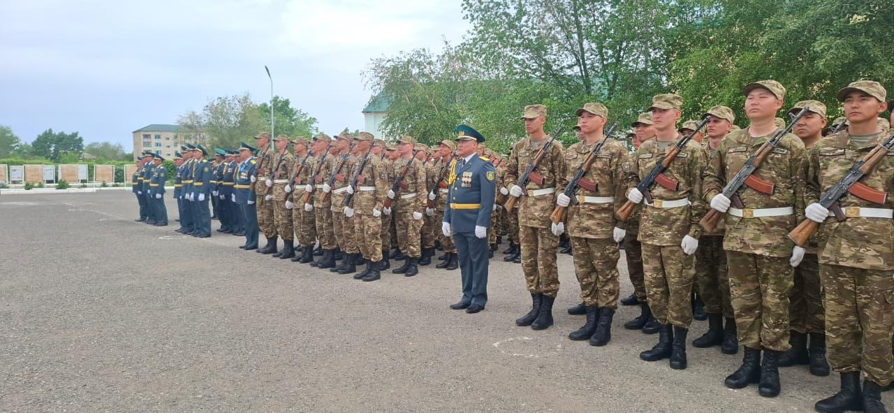 В ВКО солдаты-новобранцы приняли присягу