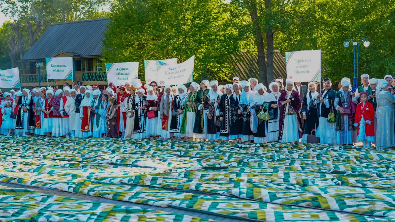 Международный фестиваль «Вековые традиции» в ВКО собрал более 800 мастеров из 8 стран