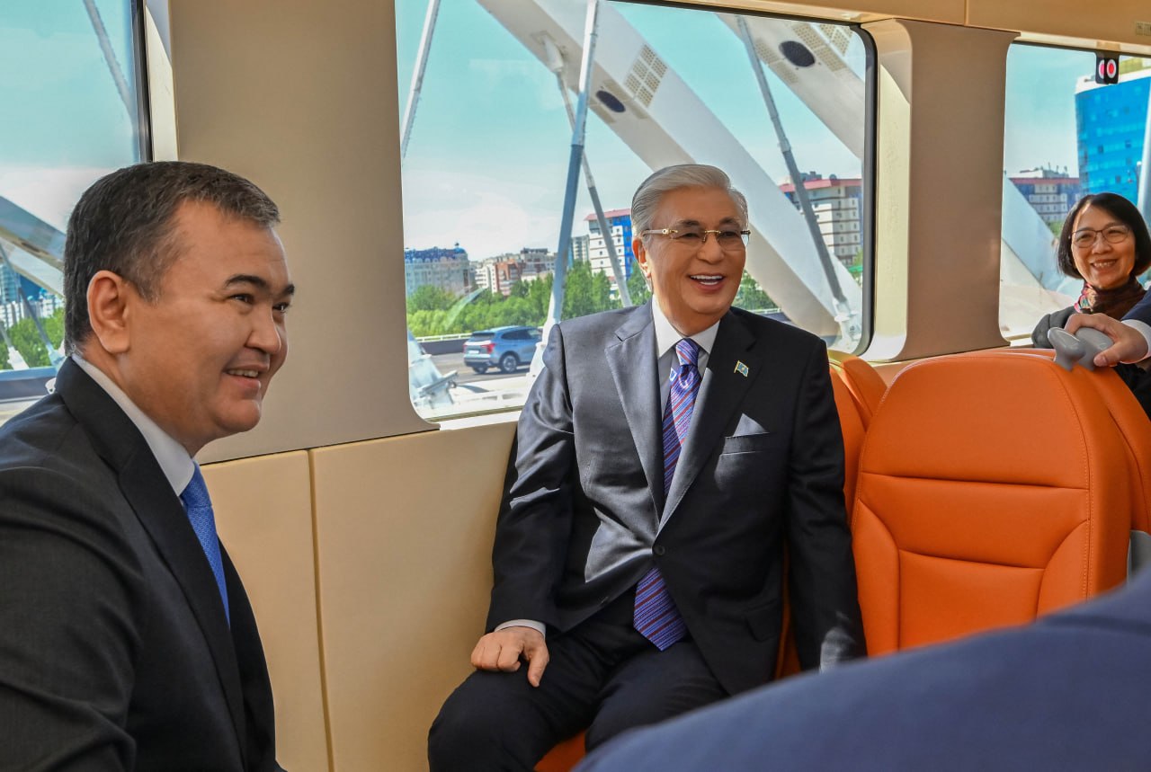 Президент запустил работу Astana LRT 