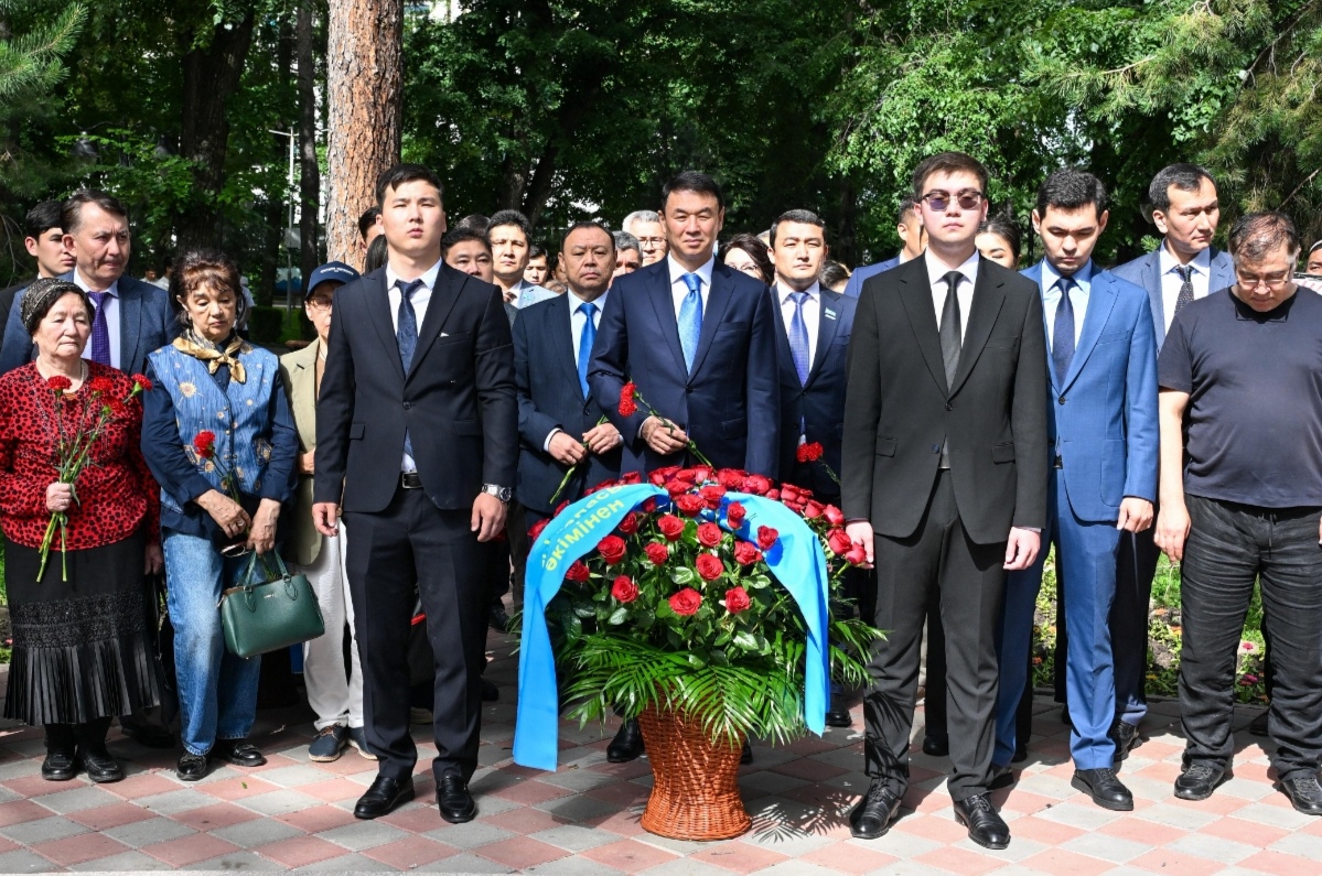 В Алматы почтили память жертв политических репрессий и голода