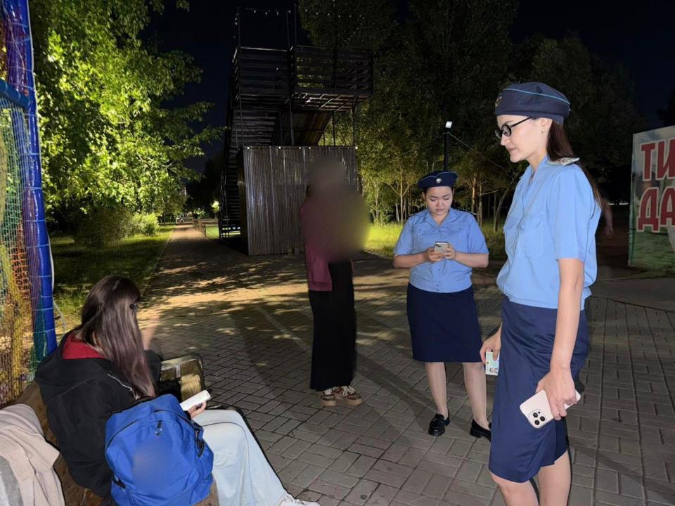 В Астане выявили 15 подростков, находившихся ночью без сопровождения взрослых