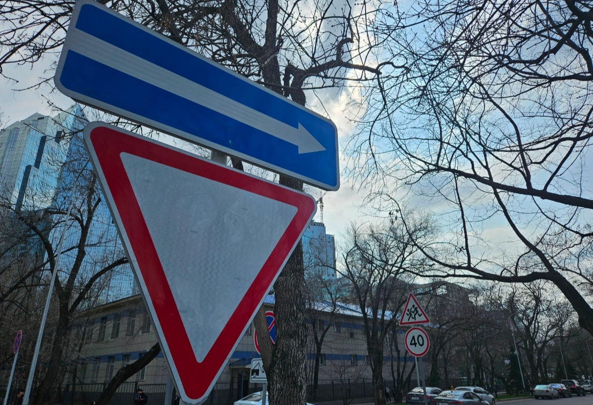 В Алматы вводится одностороннее движение на участках пр. Достык, улиц Зенкова и Атамекен