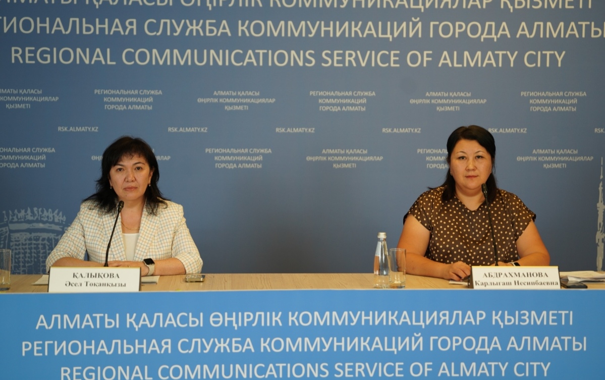 Алматинцам напомнили о мерах профилактики тепловых ударов и кишечных инфекций в летний период