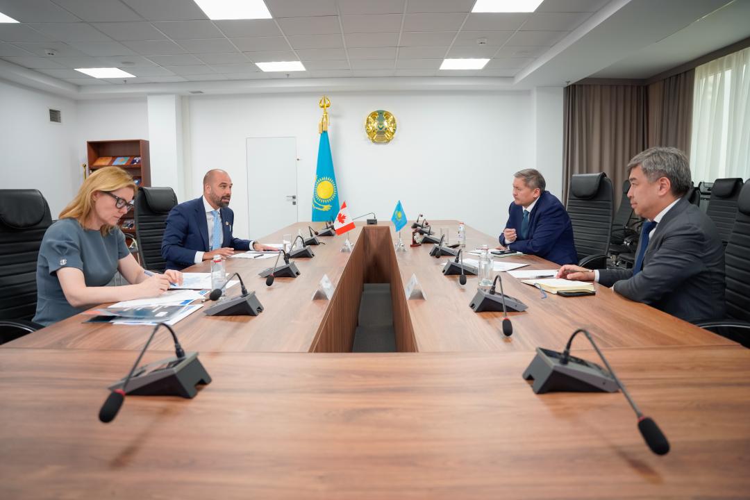 Казахстан и Канада расширят сотрудничество в науке и высшем образовании