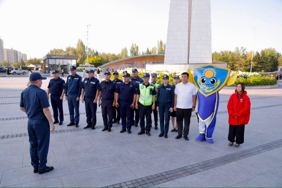 Очередной рейд по поддержанию порядка и чистоты провели в Центральном парке столицы