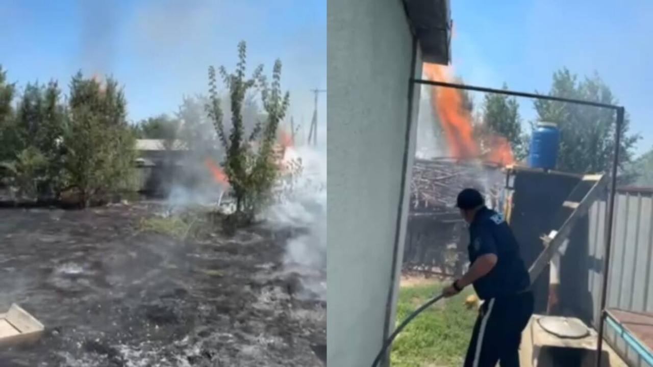 Полицейские спасли людей во время пожара в Алматинской области