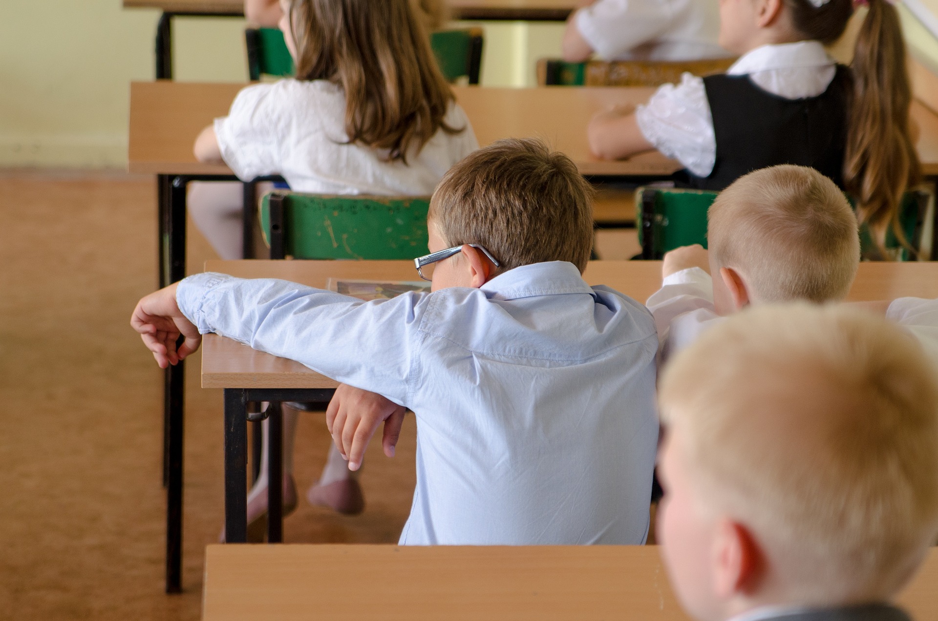 В Казахстане утвердили график школьных каникул