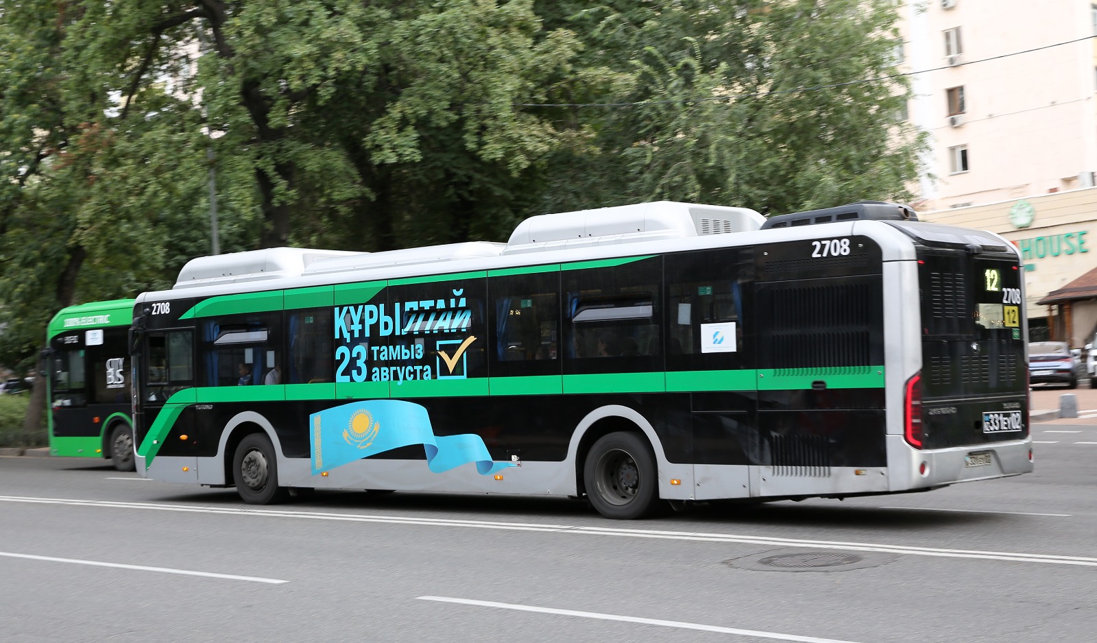 «Курултай» выходит на маршрут: автобусы Алматы заговорили о главном событии августа