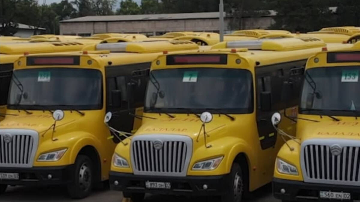 В Алматы перед учебным годом проверили более 300 школьных автобусов