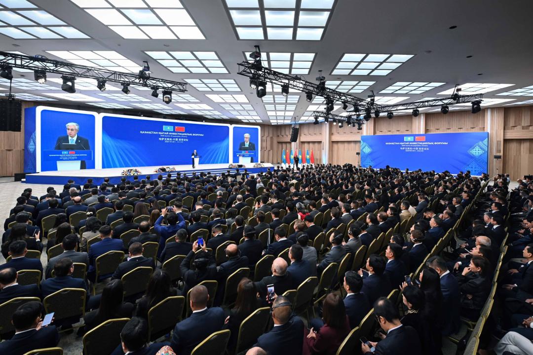 Умная теплица с ИИ появится в одном из вузов Алматы  